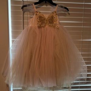 Pottery barn kids fairy costume, comes with wings, wand, headband, worn once,EUC